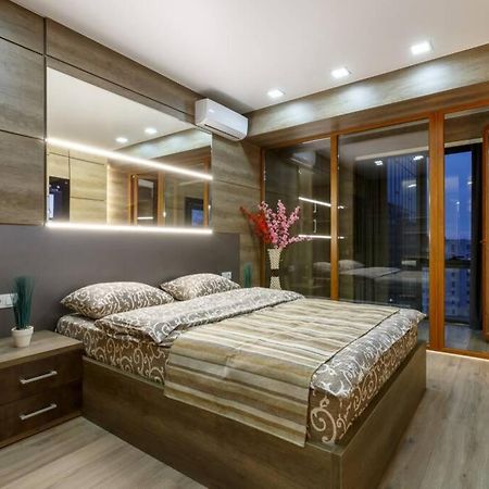 City Center. Panoramic Windows. Fireplace. Кишинів Екстер'єр фото