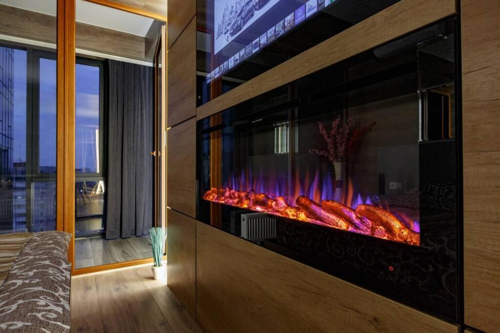 City Center. Panoramic Windows. Fireplace. Кишинів Екстер'єр фото